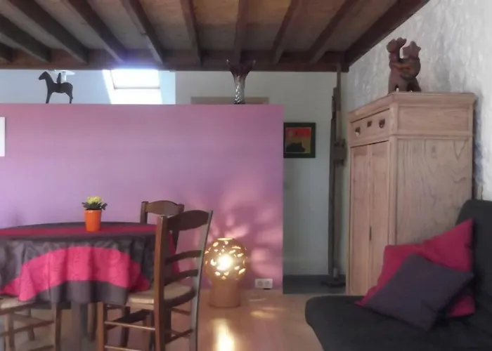 Ferme Du Pont De Bois - Le Fenil * Thuin